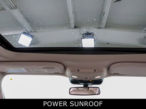 Used 2022 Ford Expedition Max Limited image 22