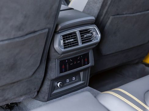 Used 2024 Lamborghini Urus Performante image 41