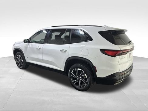Used 2026 Buick Enclave Sport Touring AWD/4WD image 8