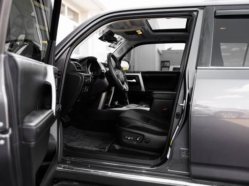 Used 2022 Toyota 4Runner Limited image 26