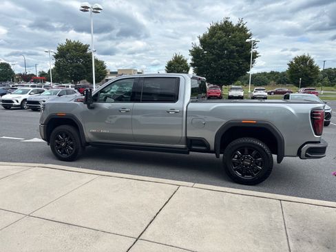 Certified 2025 GMC Sierra 2500 AT4 w/ AT4 Premium Plus Package AWD/4WD image 1