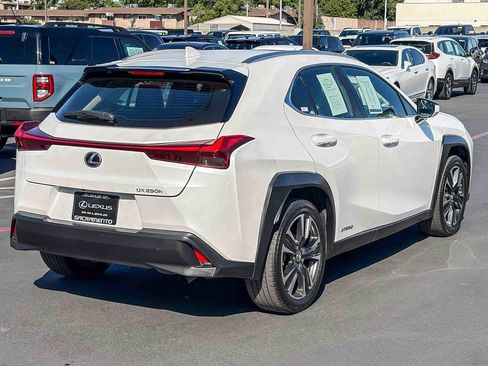Used 2020 Lexus UX 250h w/ Accessory Package image 4