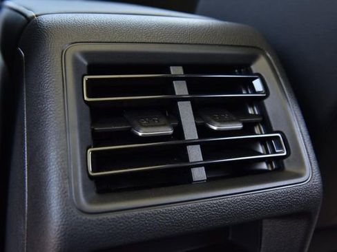 New 2026 Volkswagen Tiguan SE AWD/4WD image 23