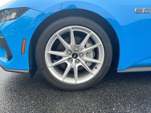 Used 2025 Ford Mustang GT Premium RWD image 27