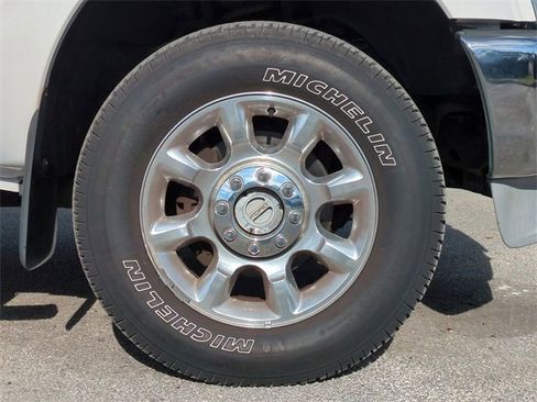 Used 2014 Ford F250 Lariat w/ Lariat Ultimate Package image 11