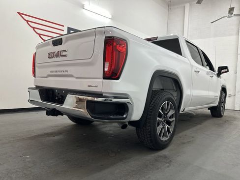 Used 2024 GMC Sierra 1500 SLE image 9