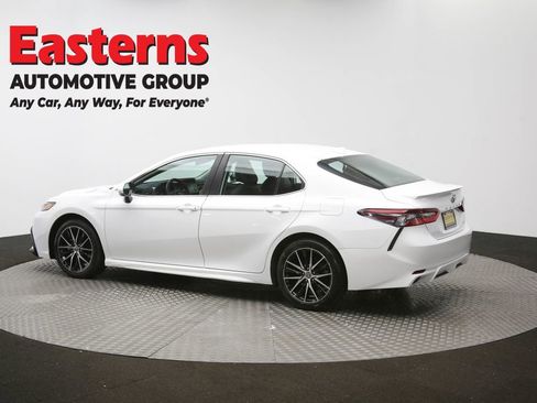 Used 2024 Toyota Camry SE image 97