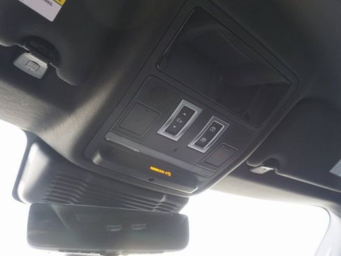 New 2025 Land Rover Range Rover Evoque S image 15