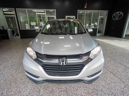 Used 2016 Honda HR-V LX image 6