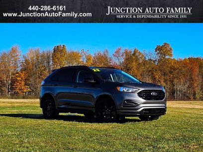 Used 2022 Ford Edge SE w/ Black Appearance Package
