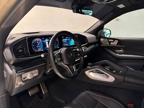 Used 2023 Mercedes-Benz Maybach GLS 600 4MATIC image 20