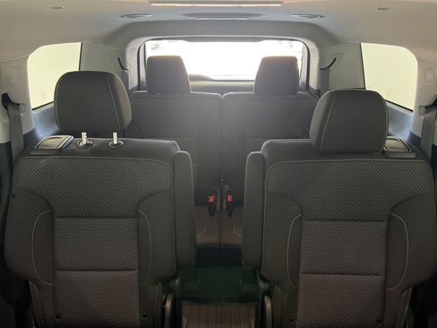 Used 2023 GMC Acadia SLE w/ LPO, Floor Liner Package image 51