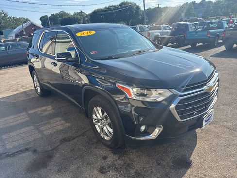 Used 2019 Chevrolet Traverse LT AWD/4WD image 14