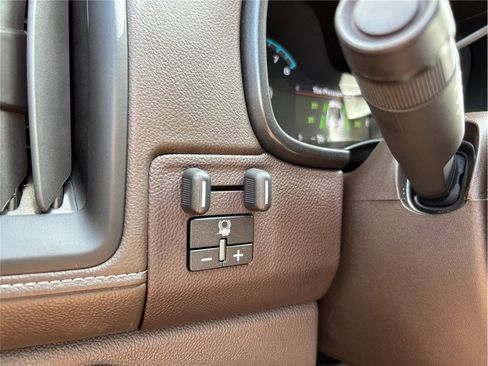 Used 2022 GMC Canyon Denali image 33