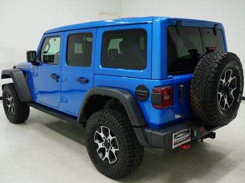 Used 2023 Jeep Wrangler Unlimited Rubicon w/ LED Lighting Group AWD/4WD image 6