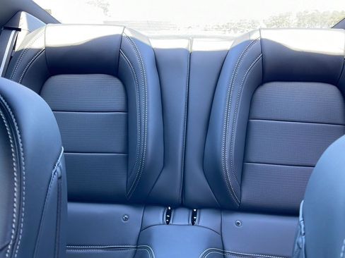 Used 2025 Ford Mustang GT Premium image 19