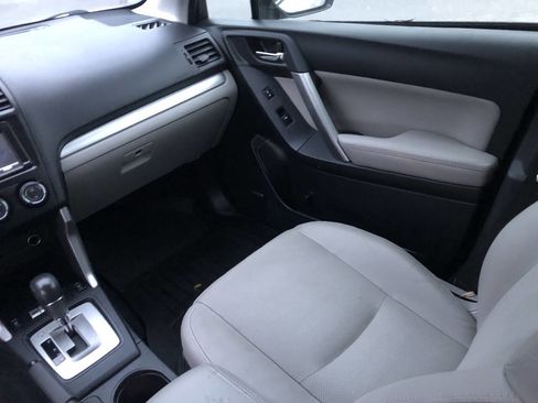 Used 2015 Subaru Forester 2.5i Limited image 11