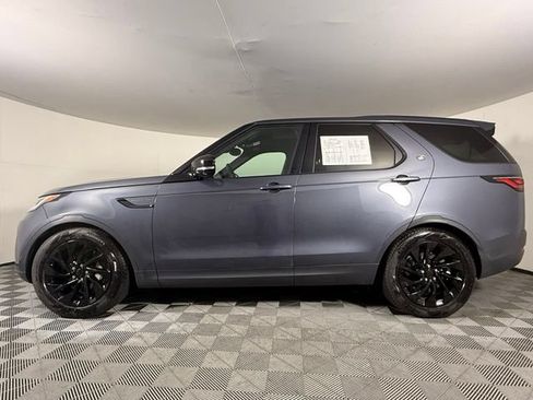 Used 2025 Land Rover Discovery S AWD/4WD image 3
