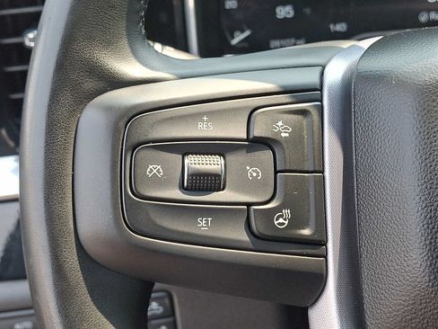 Used 2025 GMC Sierra 1500 SLT AWD/4WD image 22