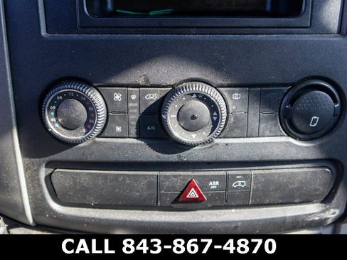 Used 2015 Freightliner Sprinter 3500 image 15