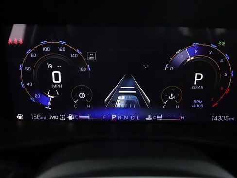 Used 2024 Chevrolet Colorado LT w/ LT Convenience Package II image 20