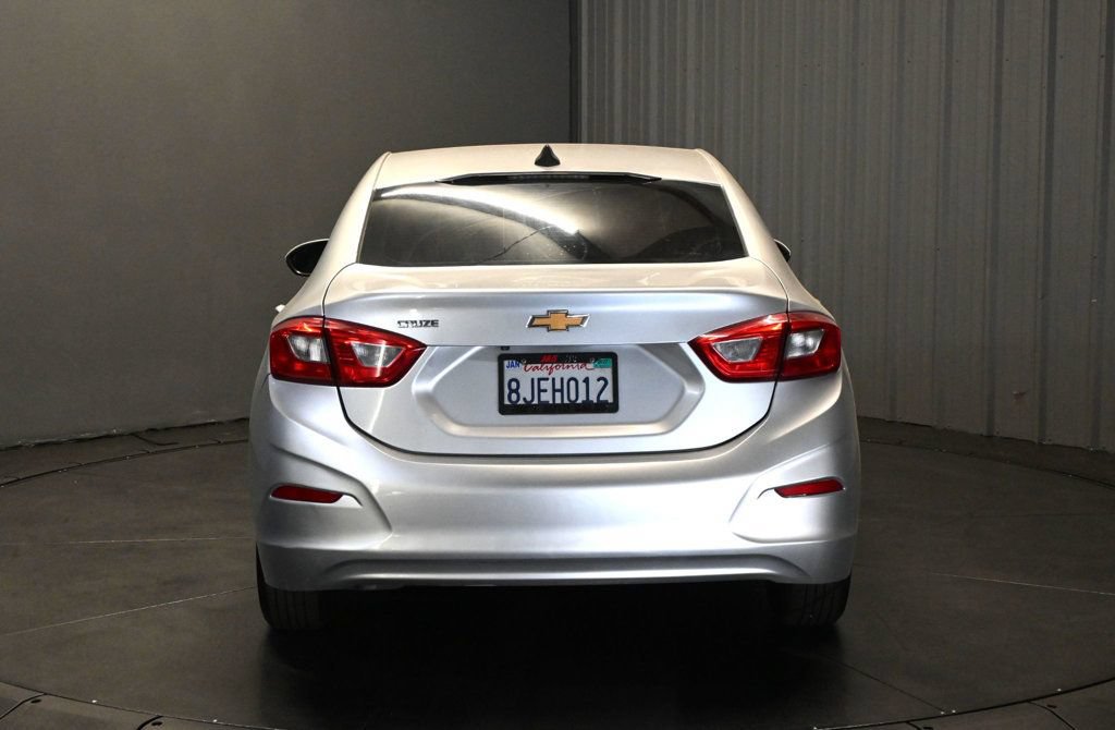 Used 2019 Chevrolet Cruze LS FWD image 6