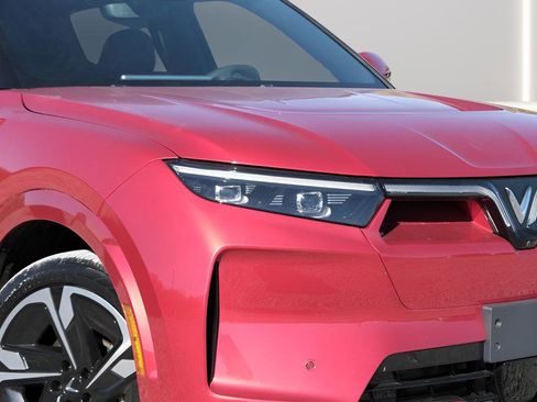 New 2024 VinFast VF 9 Plus AWD/4WD image 42