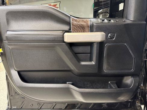 Used 2019 Ford F250 Lariat w/ Lariat Ultimate Package image 22