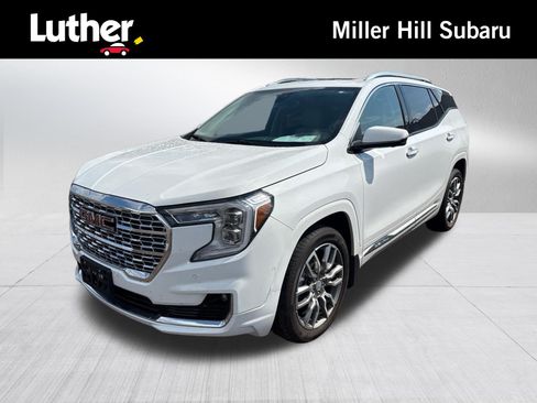 Used 2024 GMC Terrain Denali w/ LPO, Floor Liner Package AWD/4WD image 1