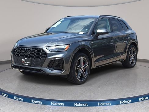 Used 2024 Audi Q5 e Premium Plus w/ Premium Plus Package AWD/4WD image 1