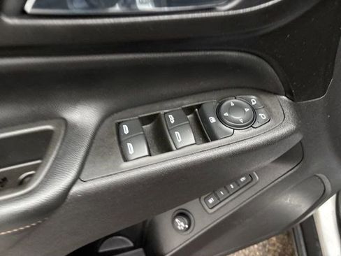Used 2020 Chevrolet Equinox Premier image 14