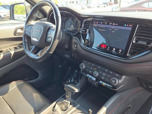 Used 2024 Dodge Durango GT AWD/4WD image 7