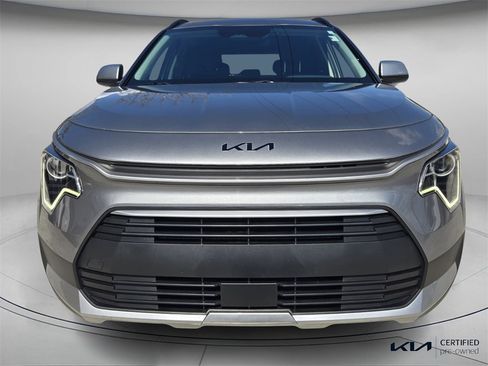 Certified 2023 Kia Niro EX w/ EX Cold Weather Package image 5