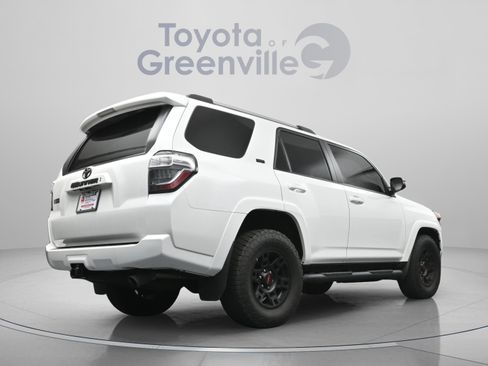 Used 2023 Toyota 4Runner SR5 Premium w/ Moonroof Package RWD image 15