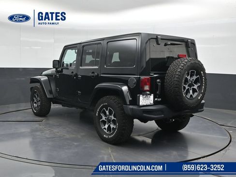 Used 2013 Jeep Wrangler Unlimited Rubicon w/ Connectivity Group AWD/4WD image 8