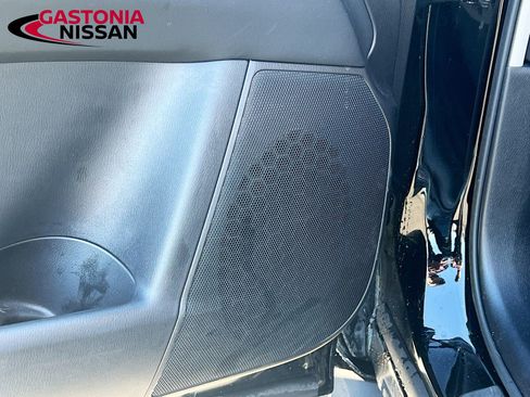 Used 2024 Nissan Armada Platinum w/ Captain's Chairs Package image 23