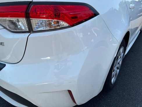 Used 2020 Toyota Corolla LE FWD image 13