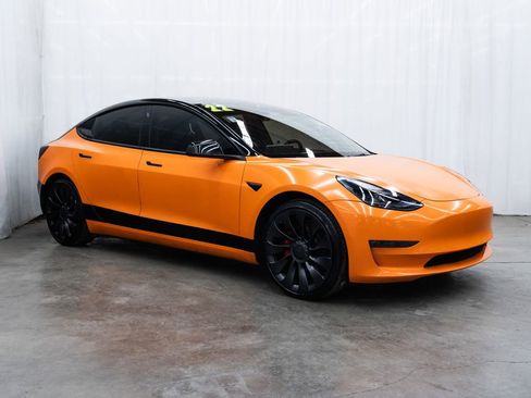 Used 2022 Tesla Model 3 Performance AWD/4WD image 1