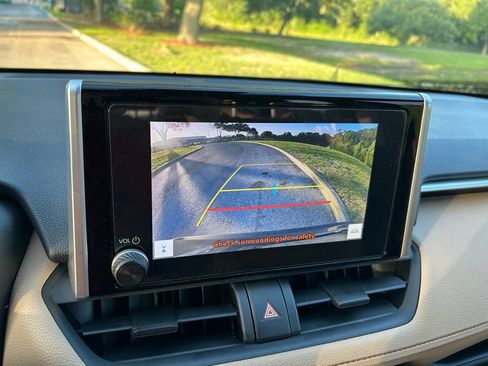 Certified 2025 Toyota RAV4 LE AWD/4WD image 25