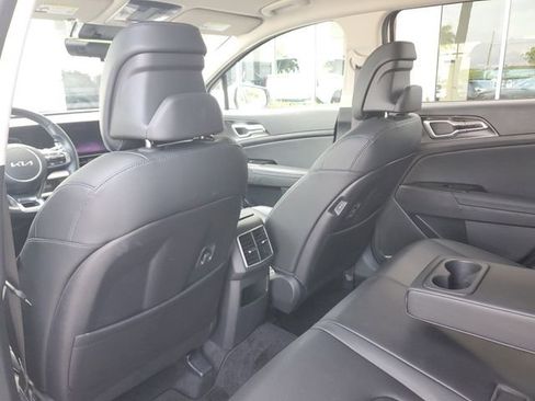 Certified 2023 Kia Sportage EX AWD/4WD image 10