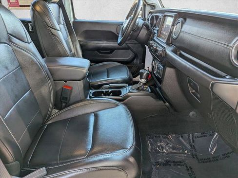 Used 2023 Jeep Wrangler Sahara w/ Cold Weather Group image 22