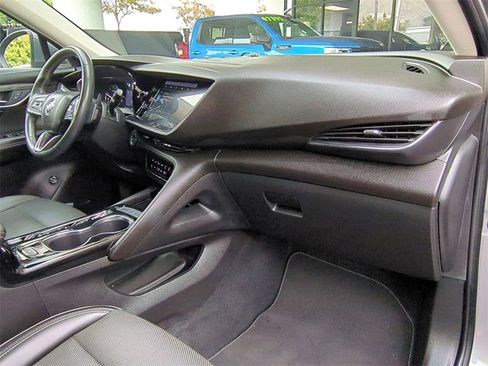 Certified 2022 Buick Envision Essence w/ Technology Package I image 32