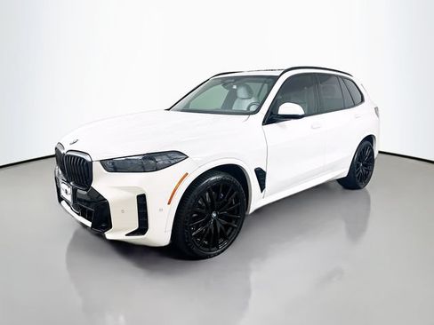 Used 2024 BMW X5 xDrive40i w/ M Sport Package AWD/4WD image 1