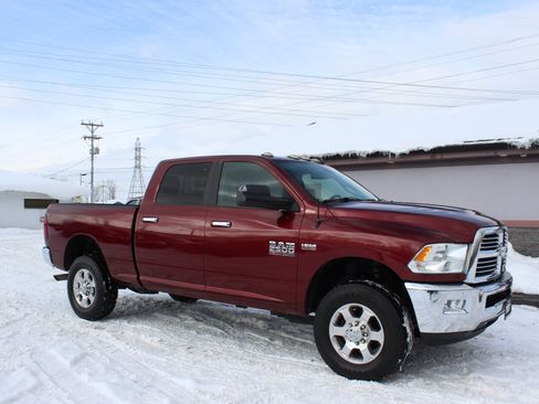 Used 2017 RAM 2500 Big Horn image 2