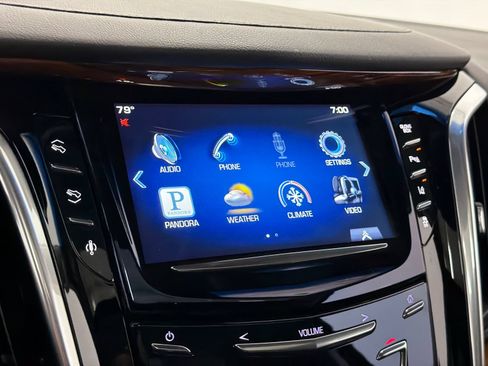 Used 2015 Cadillac Escalade Luxury AWD/4WD image 35