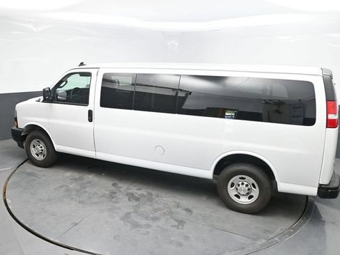 Used 2024 Chevrolet Express 3500 LS RWD image 30