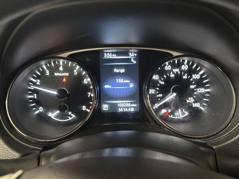 Used 2016 Nissan Rogue SV w/ SV Premium Package image 20