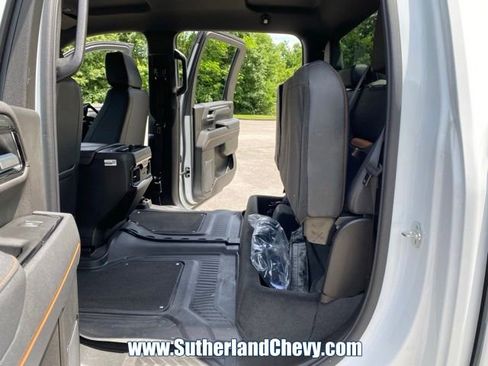 Used 2025 GMC Sierra 2500 AT4 AWD/4WD image 53