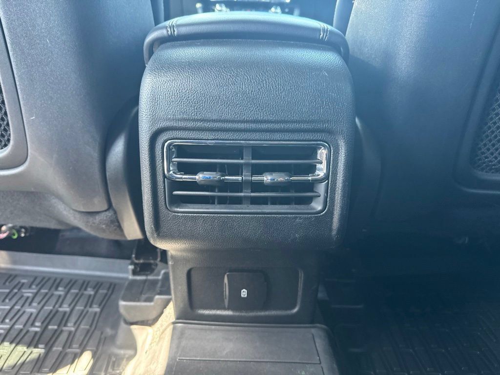 Certified 2022 Lincoln Corsair FWD image 17