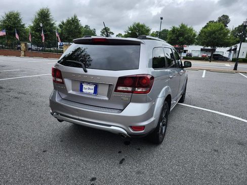 Used 2018 Dodge Journey Crossroad FWD image 14
